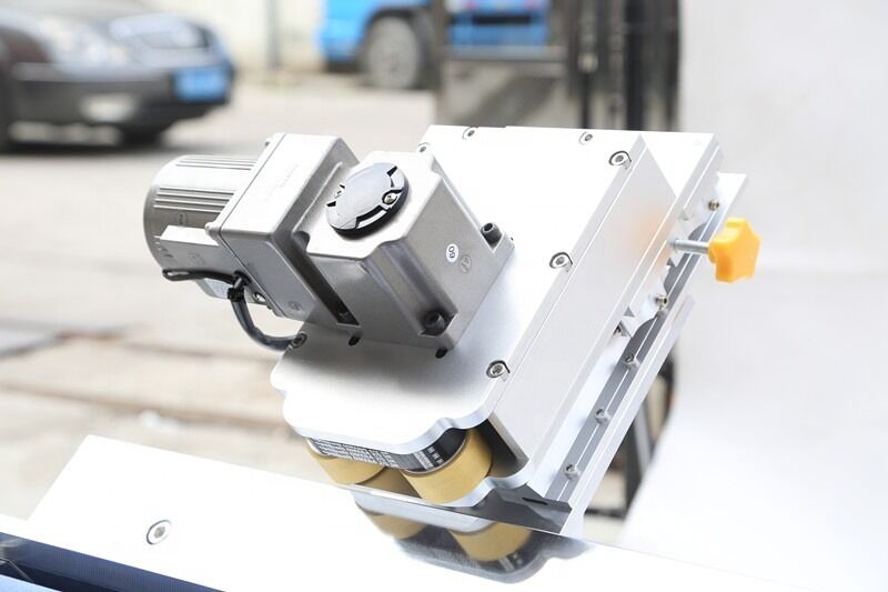 Acrylpoetsmachine met acrylrandpoetser en poetslengte 1000 mm Geschikt voor professionele acryloppervlaktebehandeling