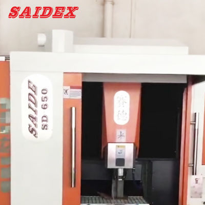 Praktische 380V Acryl Cut Out Machine, Multifunctionele Acryl Gravure Machine CNC Bewerkingscentrum
